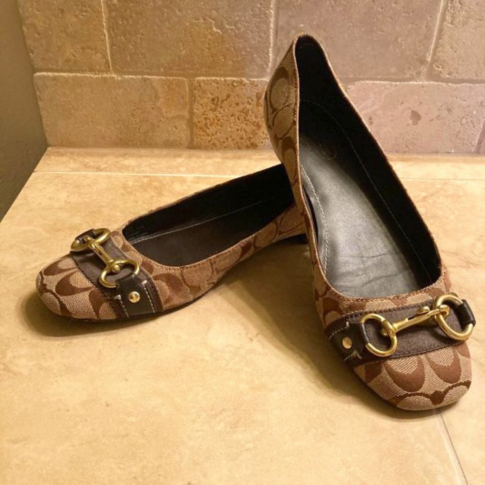 Classic Coach Ballet Flat